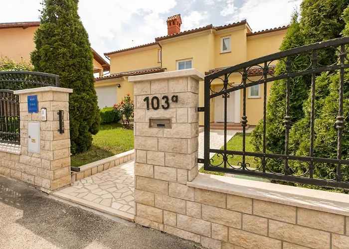 Mario Apartment Pula